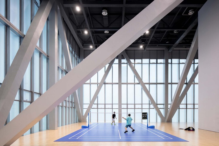 热火官方：拉尔森左脚踝扭伤，预计缺席1-2周